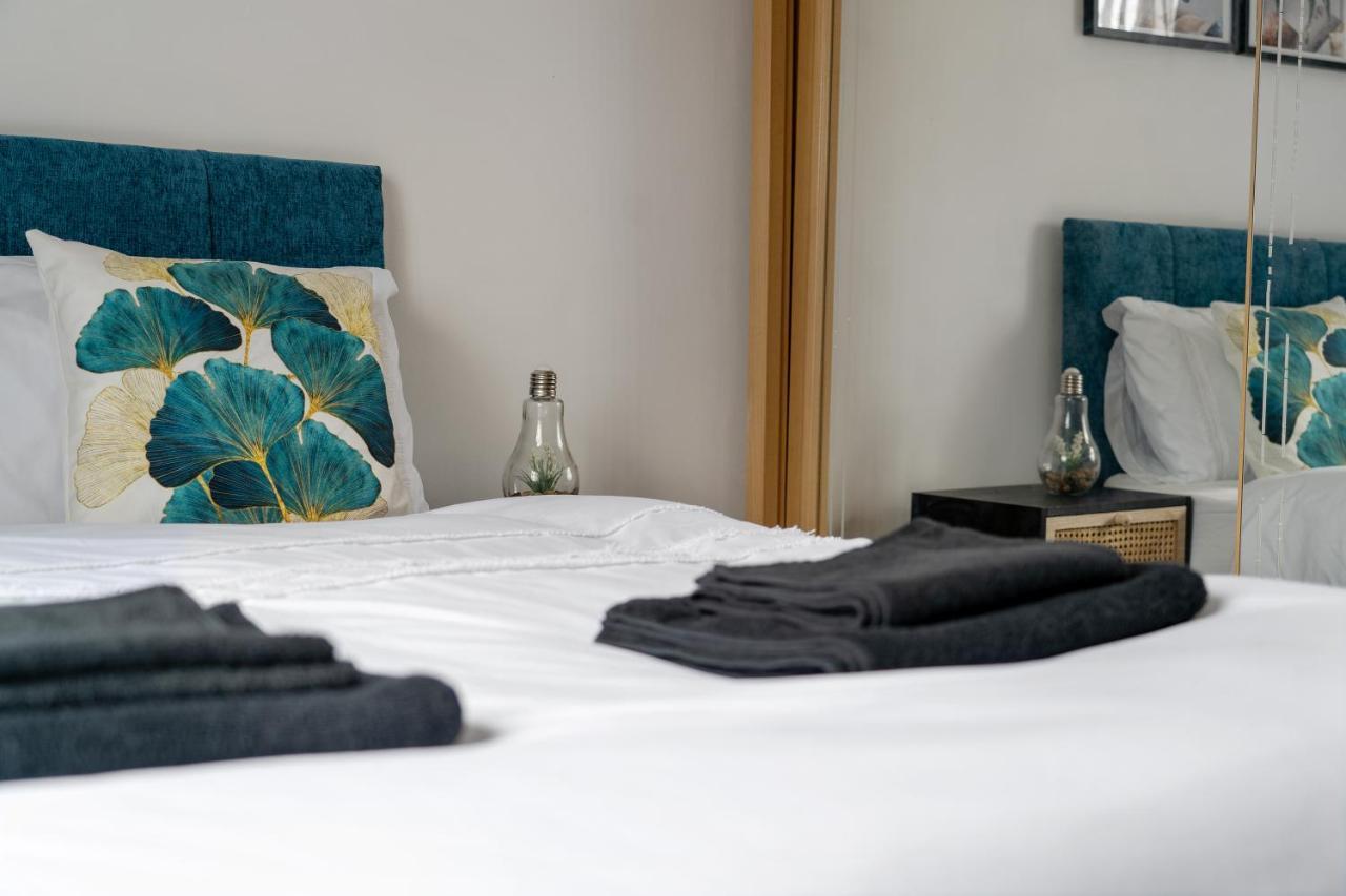 Exclusive Deals L Last-Minute Reserve L Townhouse With Sleeps 6 L Braunstone Town , Leicester L By Zen Nights Short Lets & Serviced Accommodations Екстериор снимка